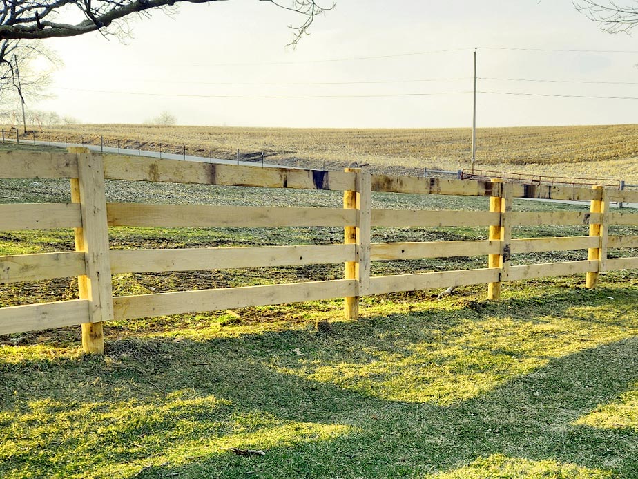 board fence Tomah Wisconsin